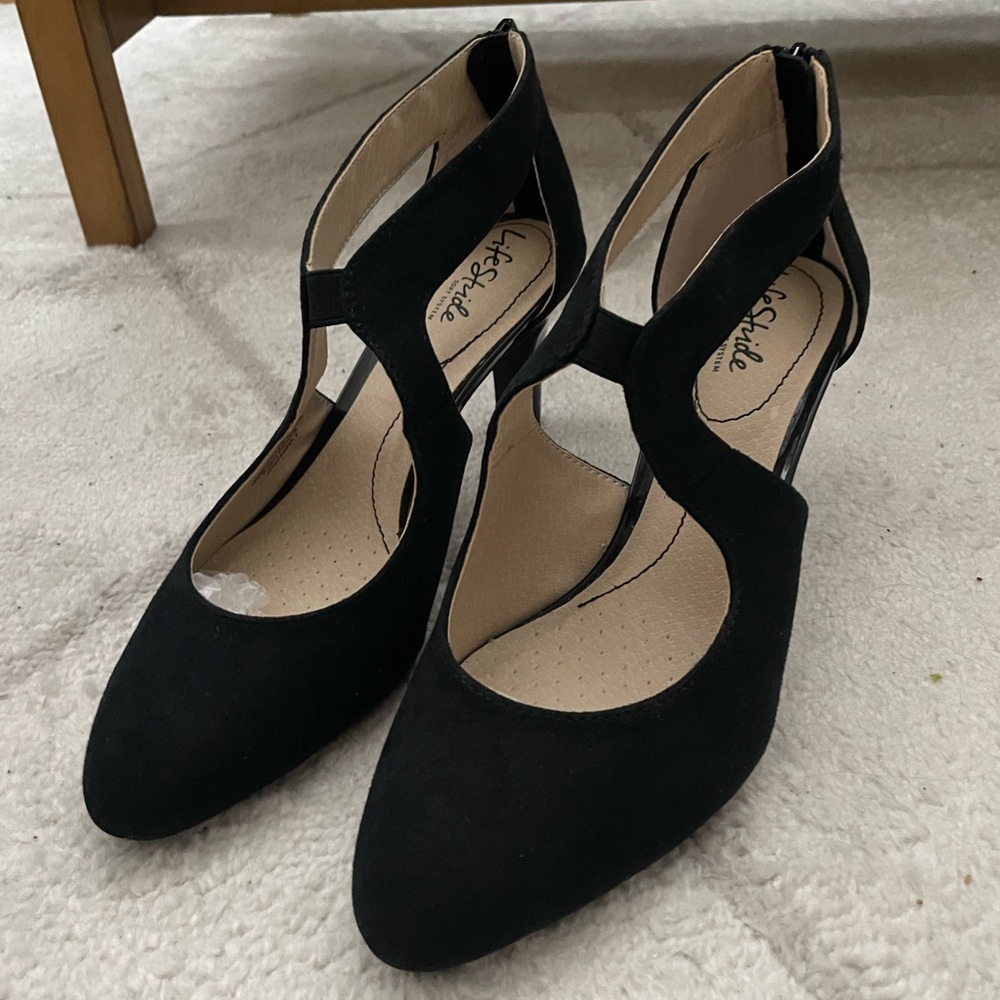 LIFE STRIDE women’s black high heel pumps pointy toe Giovanna 2 size 8.5